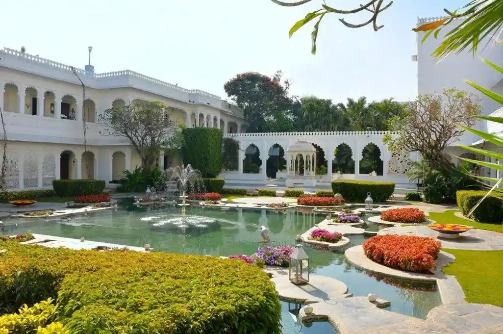 Natural Stone Water Fountain project by Stone World