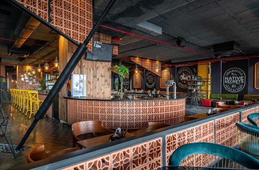 Best Natural Stone Bar Counter Designs project by Stone World